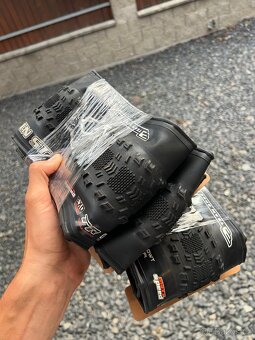 Pláště Maxxis Aspen ST, Reaver, Receptor - 5