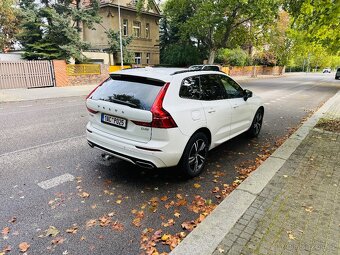 Volvo XC60 B4 R-Design, 140 kW, nez. topení, tažné zar. - 5