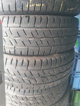 215/65r16c - 5