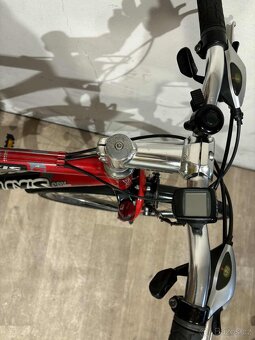 Značkové trekové kolo KELLYS 28” - 5