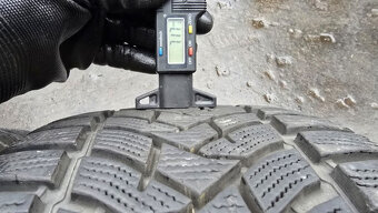 Zimní pneu 245/45/18 Dunlop - 5