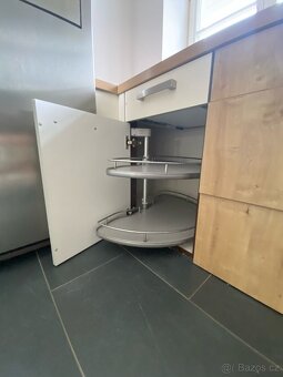 Moderní kvalitní kuchyňská linka - 5