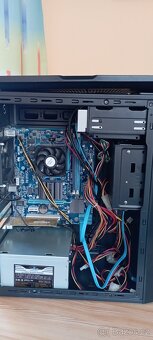 Zachovalý starší PC na běžné používaní s OS Fedora 42 - 5