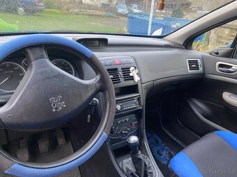 Auto na náhradní díly - 5