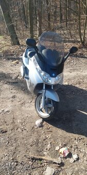 Skútr Piaggio 125 - 5