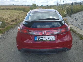 HONDA CIVIC 1.4i 61KW - 5