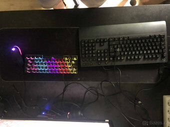 Stolní pc + příslušenství - 5