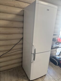 Lednice s mrazákem BEKO - 5