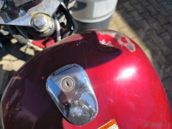 Suzuki Intruder 800 - 5