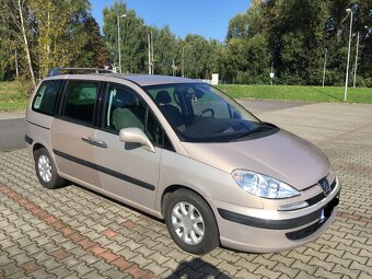 Peugeot 807; 2,2l; 94kW - 5