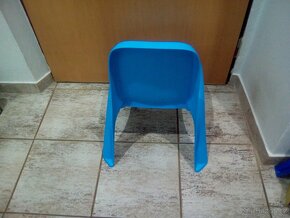 Plastová dětská židlička židle modrá - 5