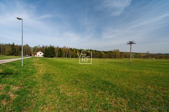 Prodej pozemku o výměře 1003 m2 určeného k výstavbě v obci Ž - 5