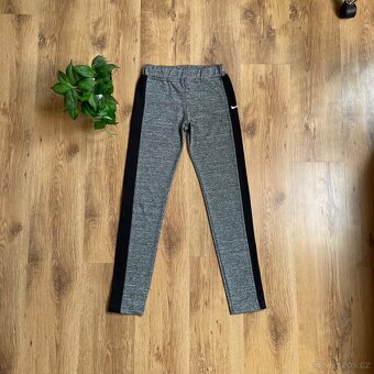 Černé Nike legíny velikosti L - 5