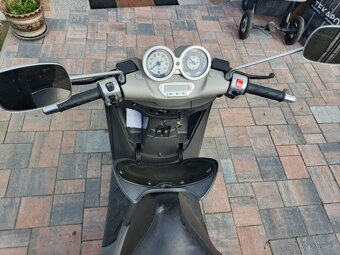 Prodám skútr Piaggio Beverly 124 11 kW - 5