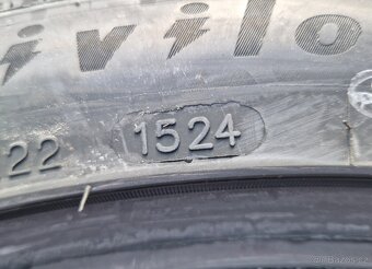 4x Nove letni pneu pneu 225/40/18..92Y...XL TRACMAX - 5