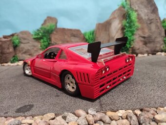 prodám model 1:18 ferrari 288GTO evoluzione - 5