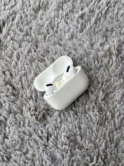 Apple AirPods Pro 1. generace - 5