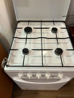 Plynový sporák včetně digestoře - 5