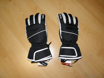 LYŽARSKÉ PODKOLENKY, ČEPICE, RUKAVICE - 5