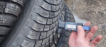 15" zimni VW Golf 7 195/65 R15 5x112 - 5