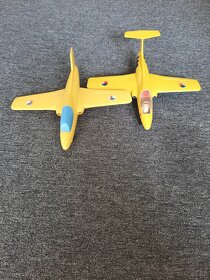 Letadla DELFÍN L 29 a krabice - 5