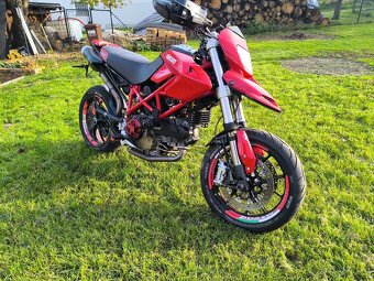 Ducati Hypermotard 1100 - 5