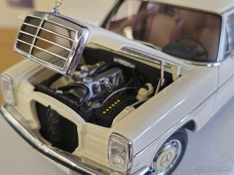 Mercedes Benz 8 Limousine 1:18 Autoart - 5
