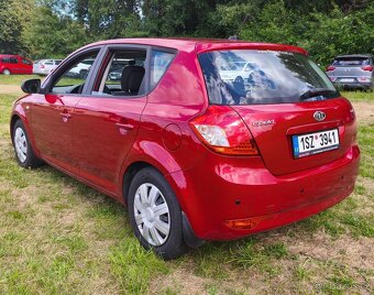 Kia Ceed 1.6 CRDi, rok 2010, najeto 171tis.km, po servise - 5