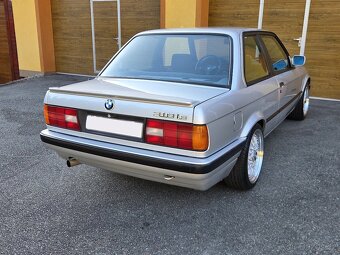 BMW E30 318IS - 5