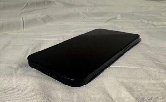 Prodám IPhone 14 128gb midnight. - 5