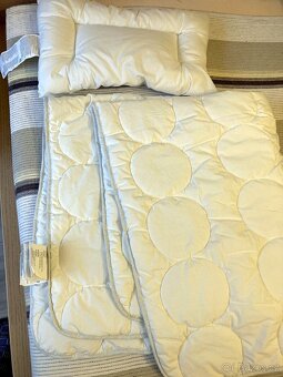 Skládací postýlka s vybavením - 5