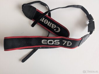 Digitální zrcadlovka, Canon 7D - 5