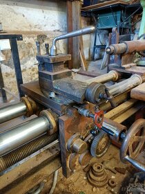SLEVA Prodám soustruh na dřevo a kov+ frézovací přípravek - 5