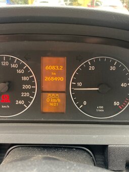 Mercedes Benz A 200 CDI - 5