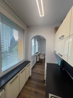 Pronájem 1+kk, rekonstrukce, balkon, zařízený, Hradec Králov - 5
