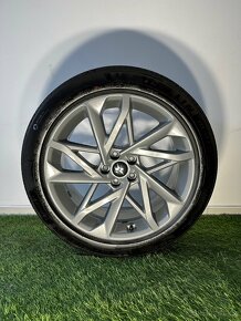 Alu kola 5x114.3 R20 s letním pneu (new) - 5