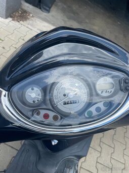 Pronájem Skutru Piaggio 125cc - 5