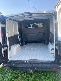 Renault Trafic 6 místný, manuál - 5