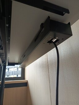 NOVÝ elektricky polohovatelný stoly Linak 4 kusy 5000 kus. - 5