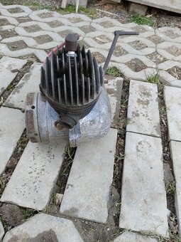 Motor manet dvoupist - 5