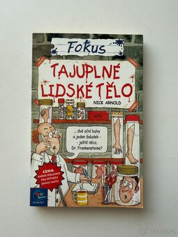 Děsivé dějiny + Děsivá věda – 19 knih – TOP stav - 5