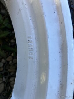 Alu kola Peugeot 5,5x14, pneu Michelin - 5
