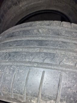 Dunlop 225/50 R17 - 5
