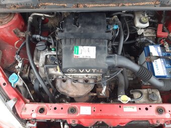 Toyota Yaris - 5