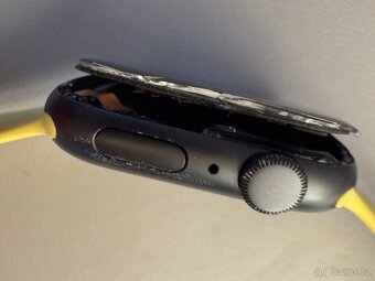 Apple Watch SE 1. Generace - 5