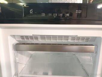 Šuplíkovy Mrazák whirpool A++ No Frost - 5