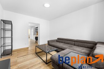 Pronájem bytu 2+1, 65 m, Pardubice centrum, ulice Sladkovsk - 5