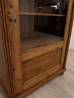Starožitná vitrína - originál - 5