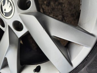 17"zimní alu sada Lyra 5x112 origo Octavia 4 Leon 4 Golf 8 - 5