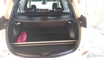Toyota Rav4 Hybrid 4x4 - 5